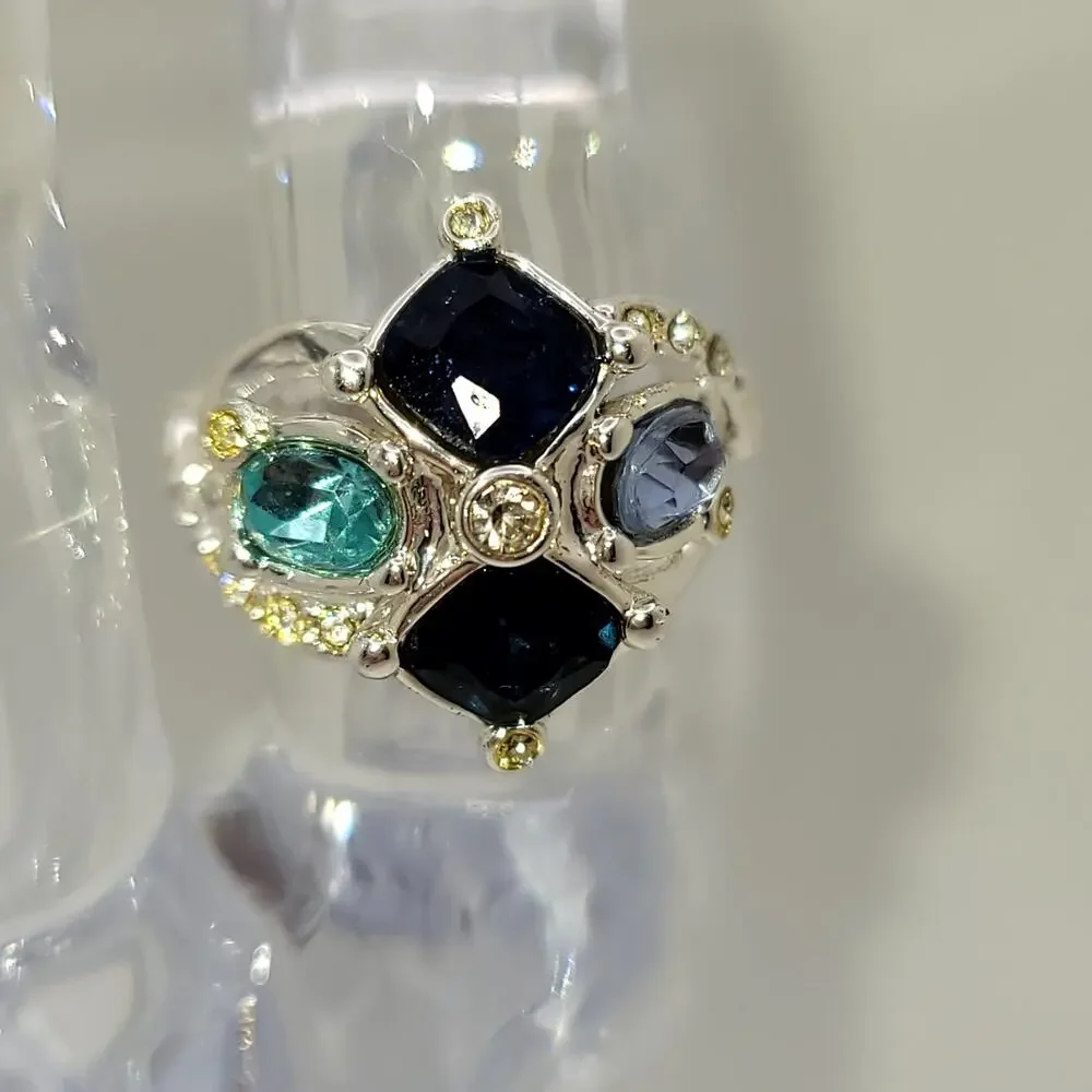 Avon Shades of Blue Entwined Shimmer Ring New Old Stock  Size 6